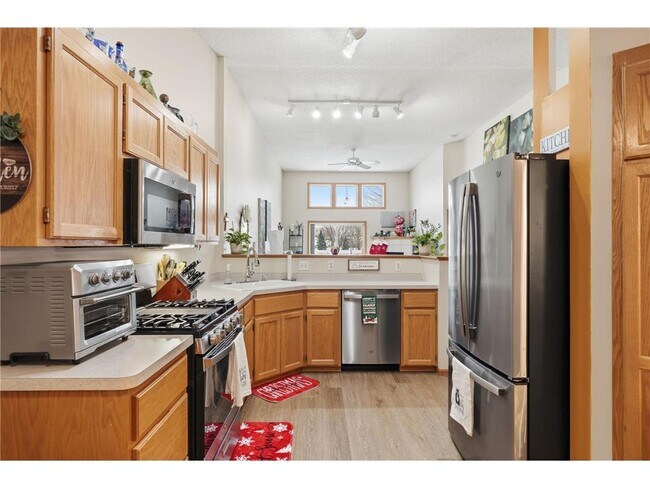 Building Photo - 3909 93rd Ave N