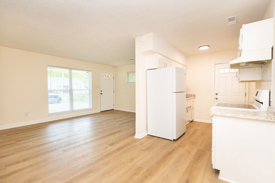 Building Photo - 4718 Arrowhead Trail