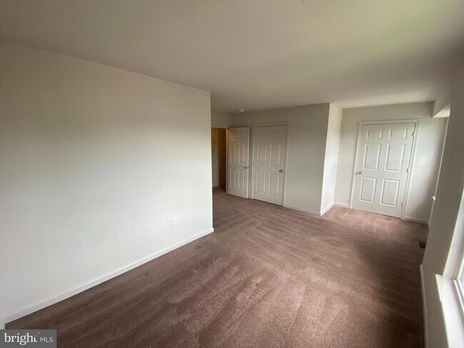 Building Photo - 10910 Coreys Way