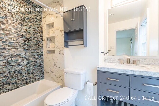 Building Photo - 2828 Wisconsin Ave NW