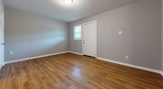Building Photo - 4360 Bluebell St