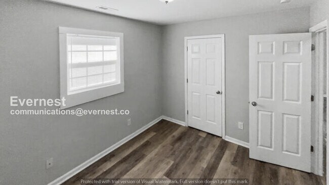 Building Photo - 1811 Union St