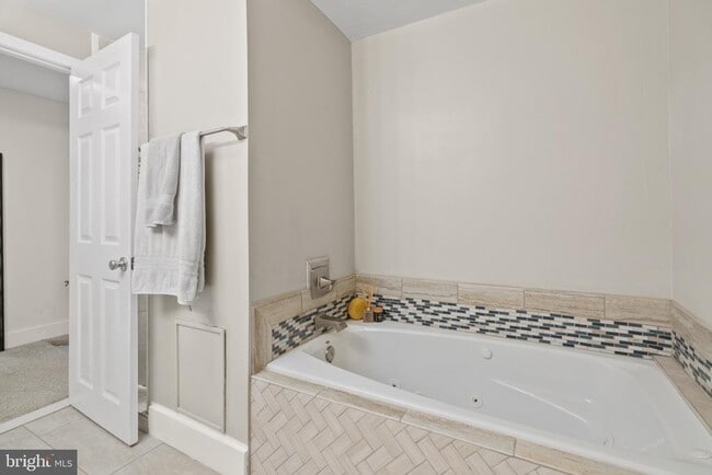 Building Photo - 14827 Old Frederick Rd