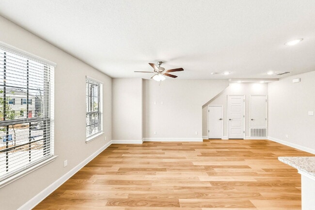Building Photo - New Construction. Immediate Move In