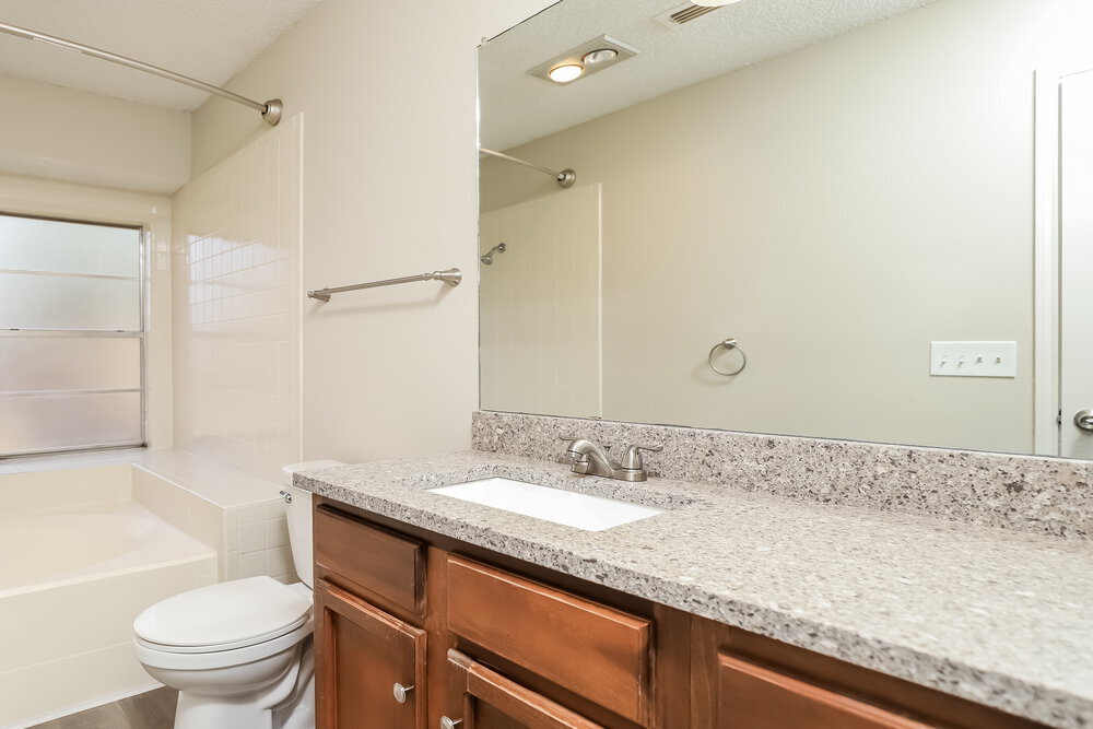 Building Photo - 16118 Rocky Creek