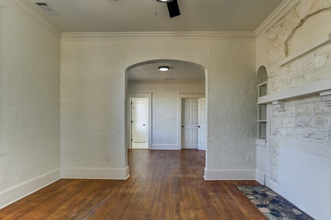 Building Photo - Beautiful 4-Bedroom Home in Memphis – Spac...