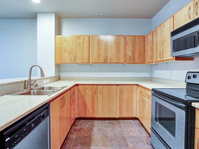 Building Photo - 1125 NW 9th Ave