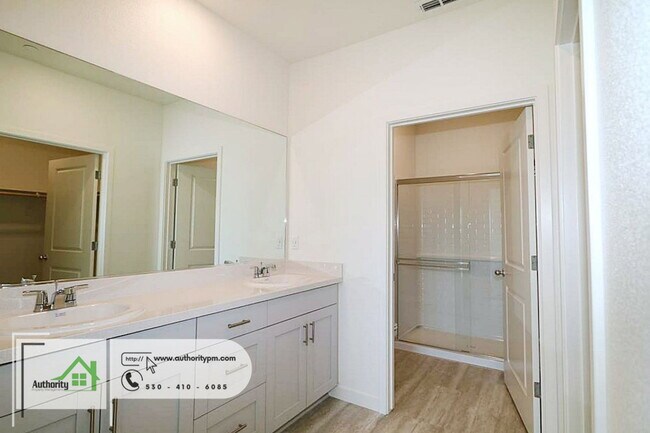 Building Photo - 3012 Legend Ln