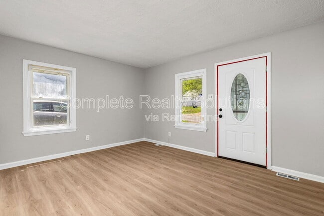 Building Photo - 6232 Witsell Ave