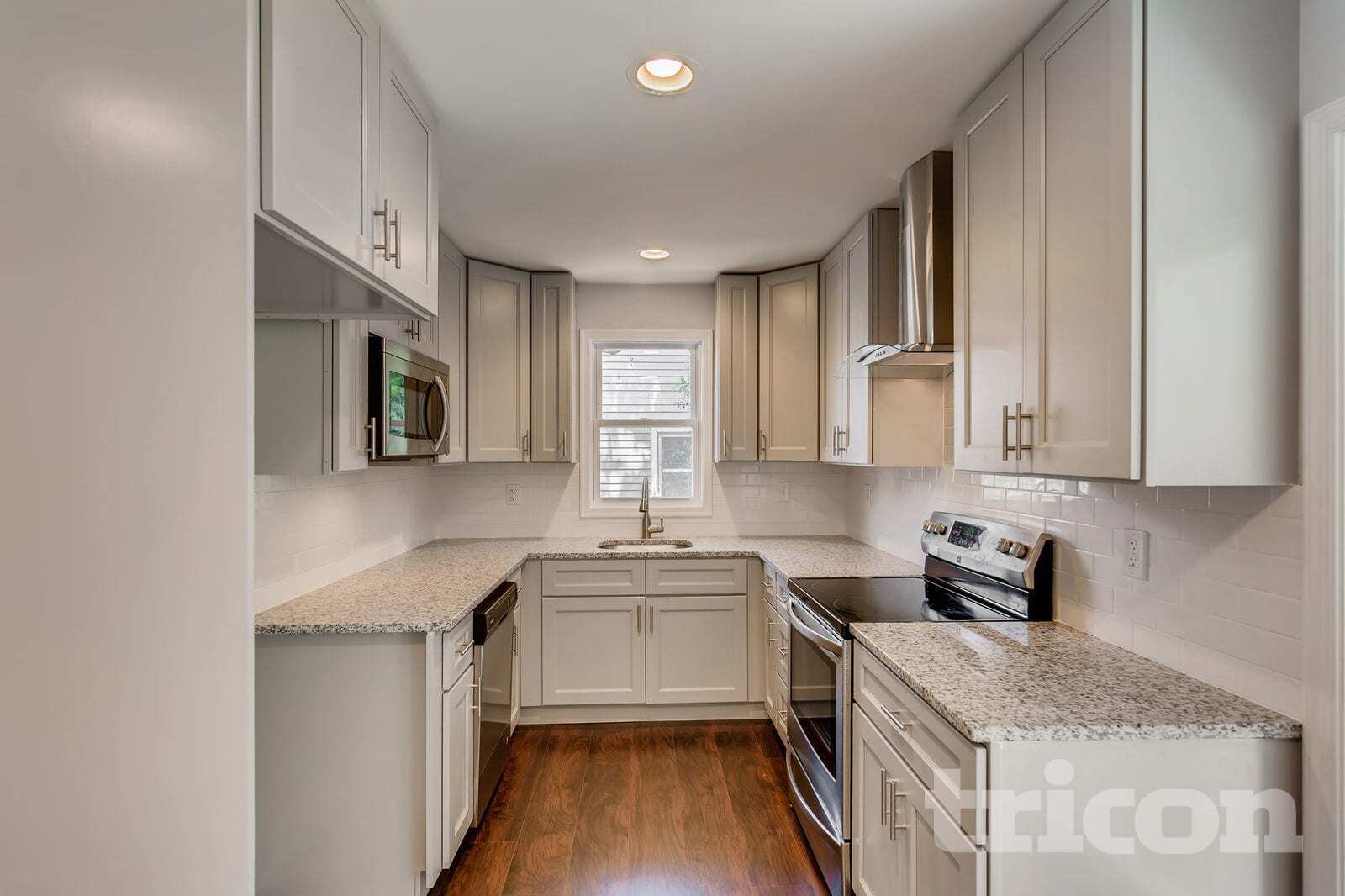 Building Photo - 3523 Sussex Rd