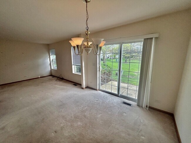 Building Photo - 2482 Stoughton Cir