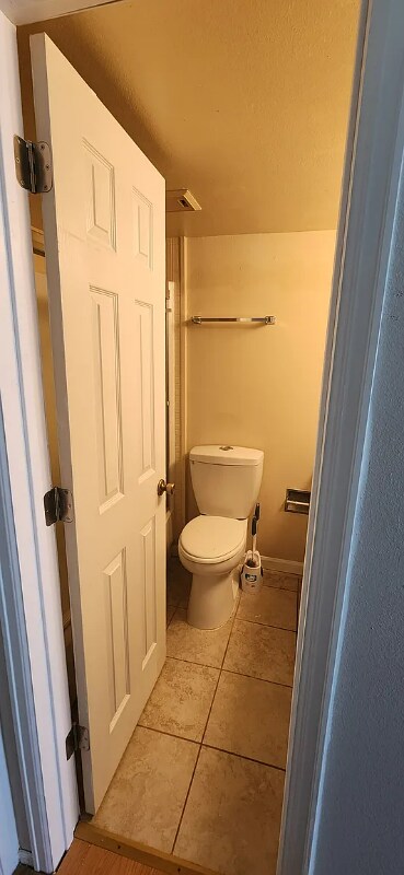 Building Photo - 17000 E Ford Dr