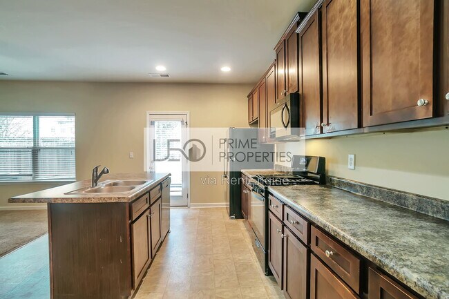 Building Photo - 2513 Shropshire Pl