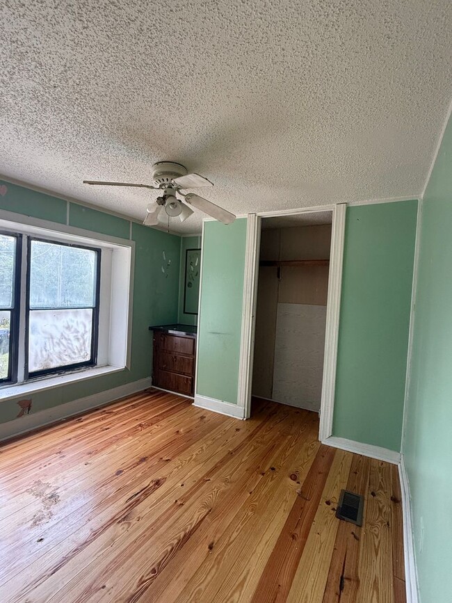 Building Photo - 2 bed, 2 bath mobile home in Beauregard