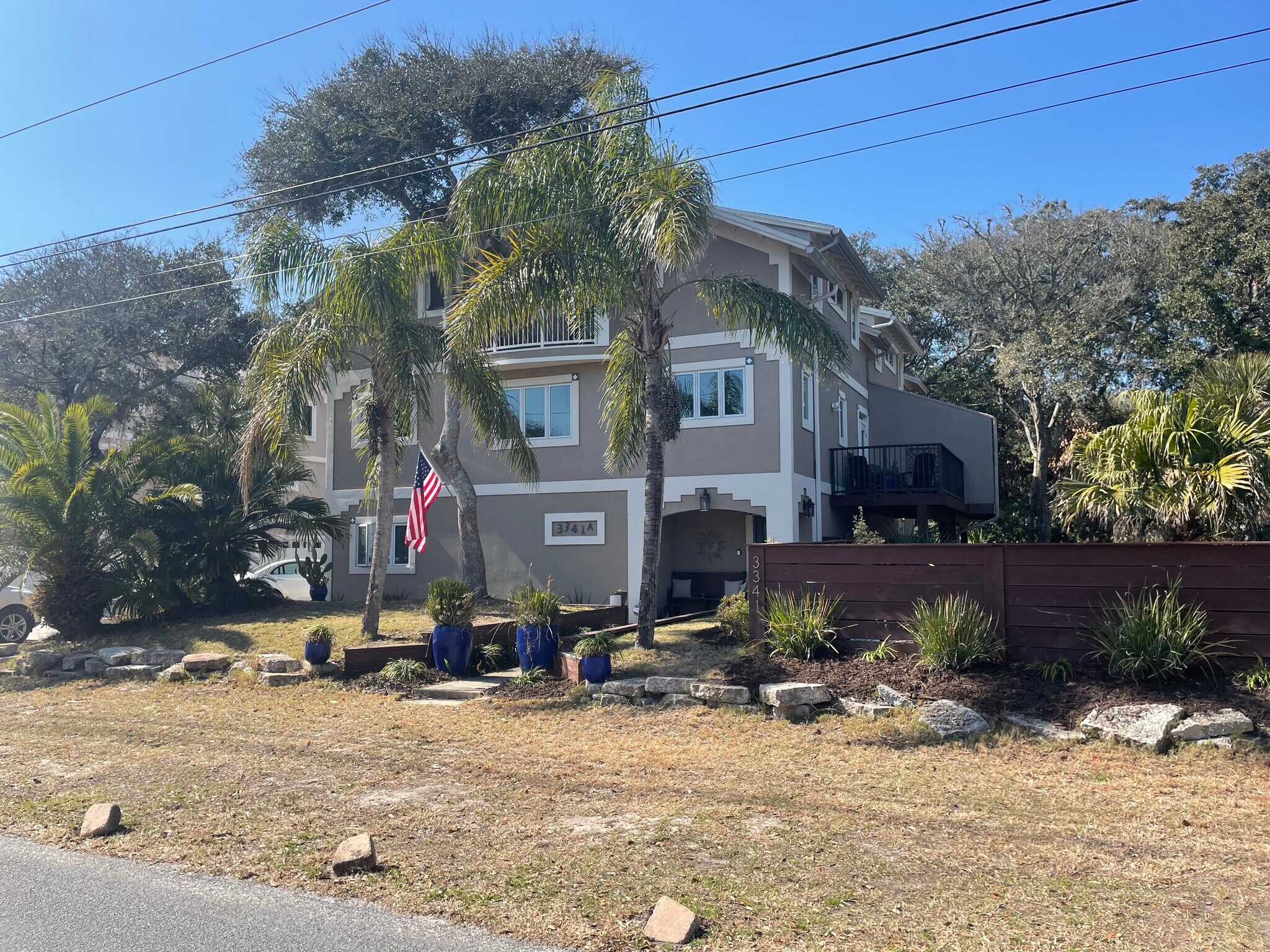 Building Photo - 3341 1st Ave