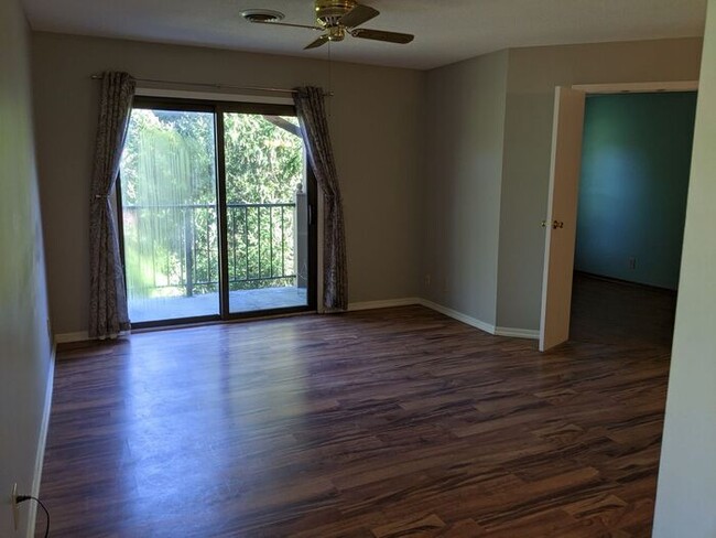 Building Photo - Village Quarter Condo