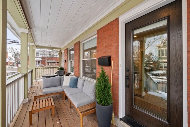 Building Photo - Fully Furnished Luxury Condo in Olde Towne East