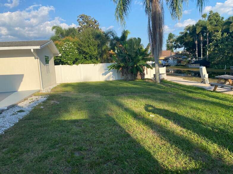 Building Photo - 52 Cypress Dr