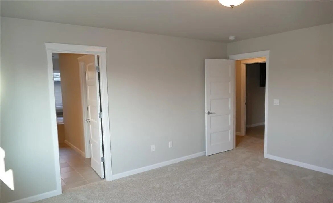 Building Photo - 5407 Lily Jo Ct SE