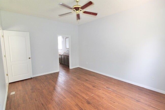 Building Photo - Oviedo - 3 Bedroom, 2 Bathroom - $2,345.00
