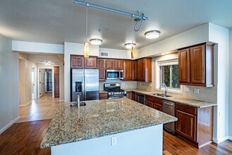 Building Photo - 355 W Waterside Dr