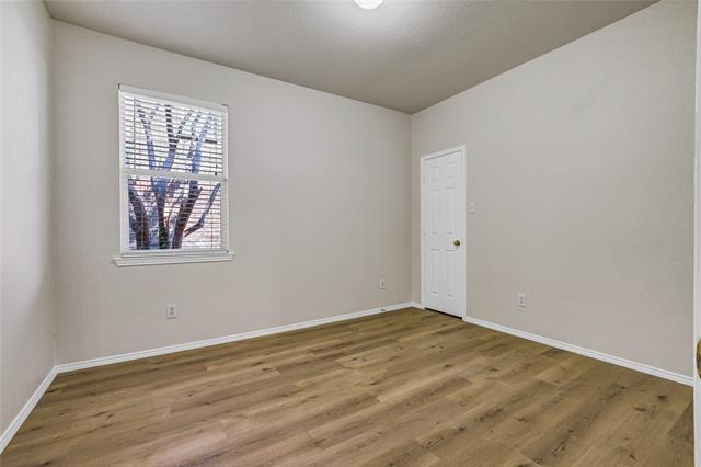 Building Photo - 2409 Spruce Ct