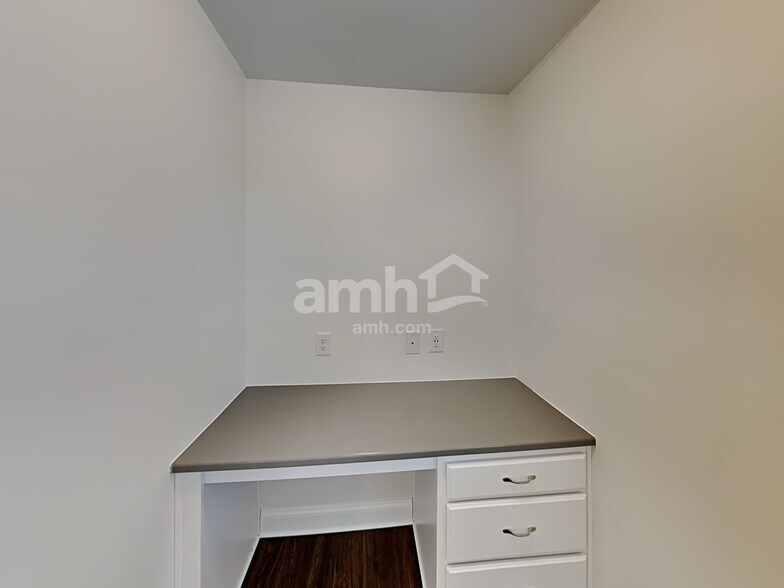 Building Photo - 2034 Corey Joseph Dr
