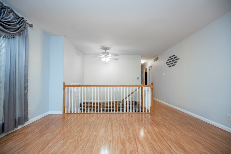 Building Photo - 3819 W Warwick Dr