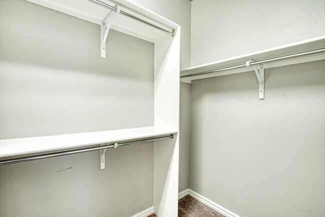 Building Photo - 7896 Enchanted Path Dr