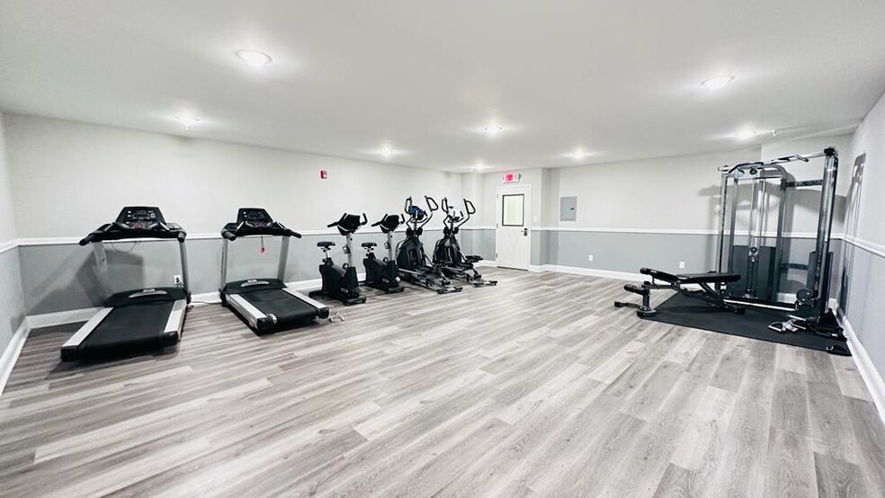 Building Photo - 200 Lafayette St