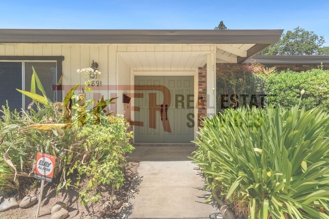 Building Photo - 4891 Kipling Dr