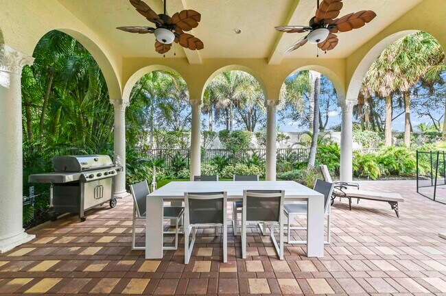 Building Photo - 17665 Middlebrook Way