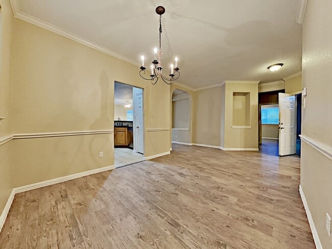Building Photo - 12923 Tall Spruce Dr