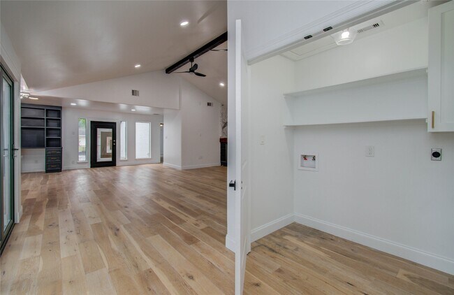 Building Photo - 10300 Mayfield Rd