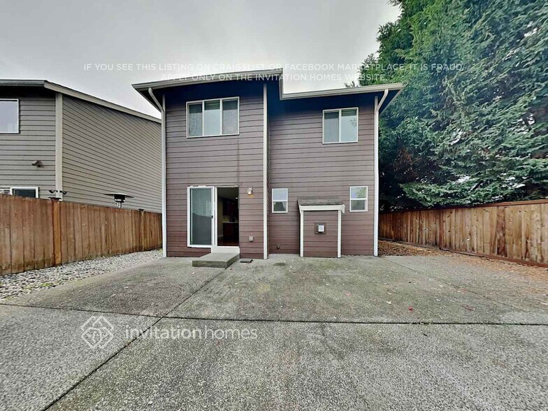 Building Photo - 18404 104th St Ct E