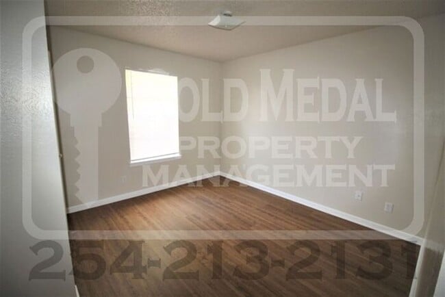 Building Photo - 810 Pecan Cir