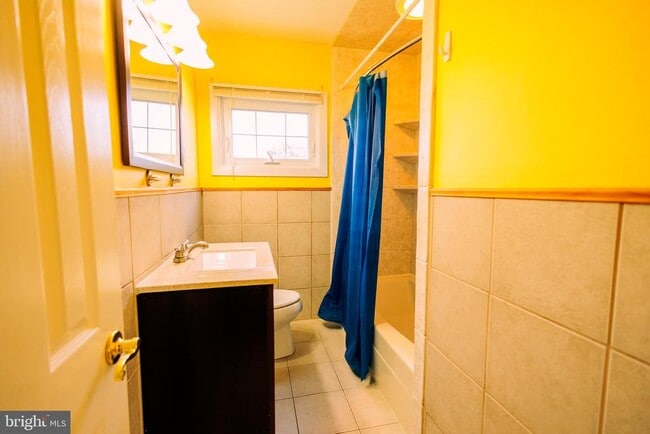 Building Photo - 222 MacClelland Ave