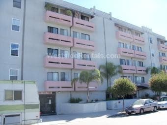 Primary Photo - 3848 Overland Ave