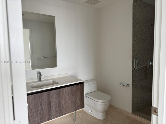 Building Photo - 68 SE 6th St