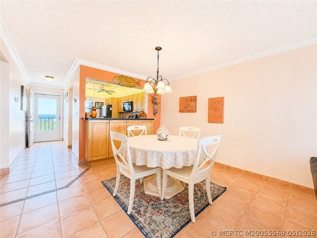 Building Photo - 7440 S Ocean Dr