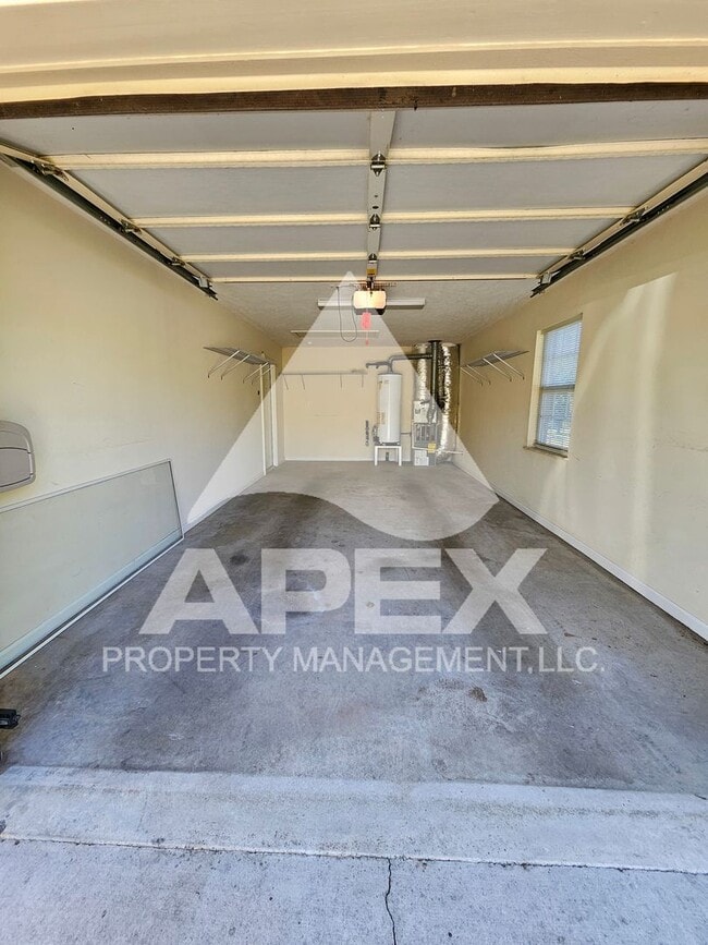Building Photo - Stunning 2 Bd-2 Ba Condo with 1-Car garage...