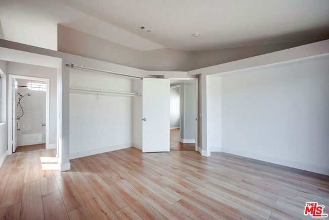 Building Photo - 13088 Tonikan Dr