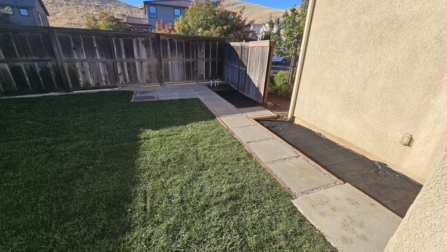 Building Photo - 2261 Hancock Dr