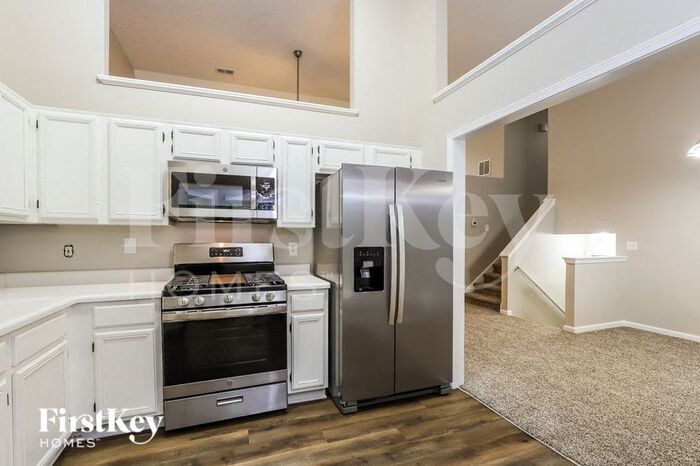 Building Photo - 5835 Shadewater Dr