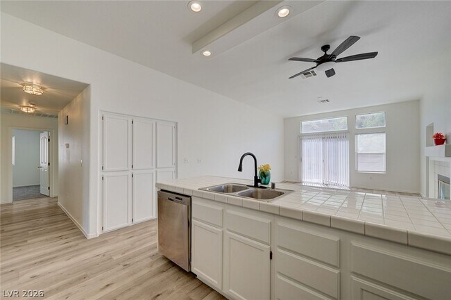 Building Photo - 3329 Ascona Ct