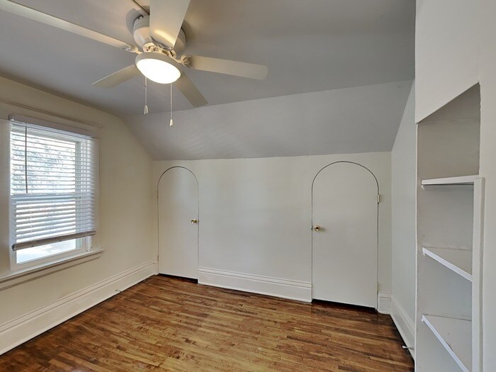 Building Photo - 1403 Barclay St