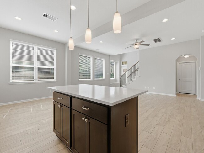 Building Photo - 28043 Rocky Heights Dr