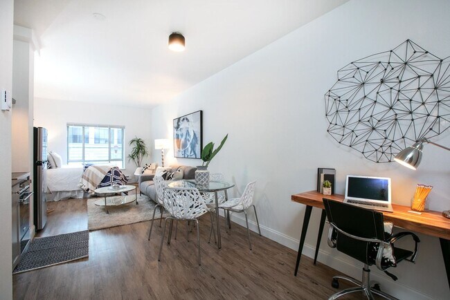 Interior Photo - Mayn Suites