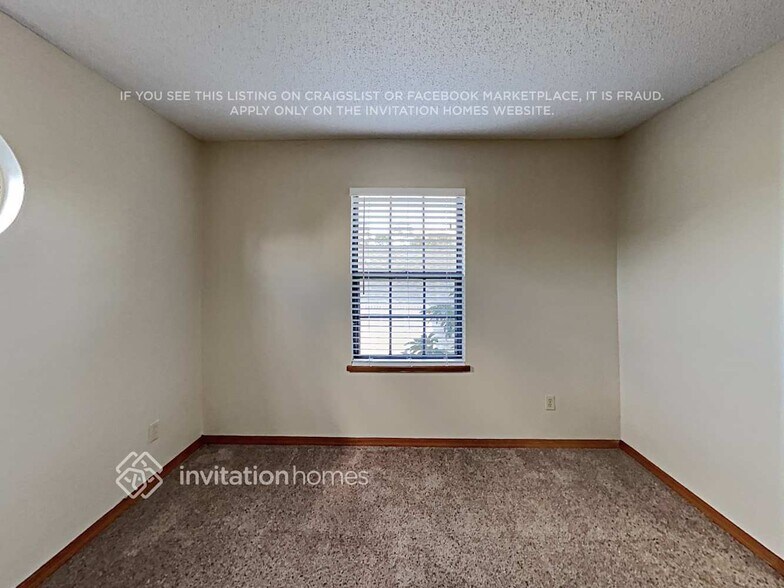 Building Photo - 908 Silver Leaf Pl