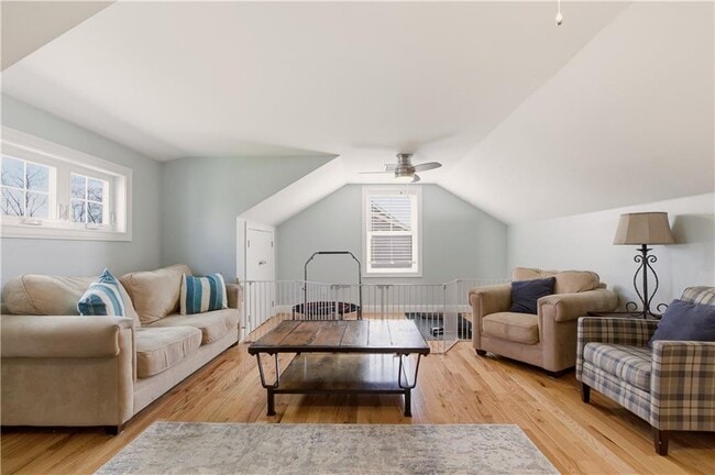 Building Photo - 3 Rego Ave